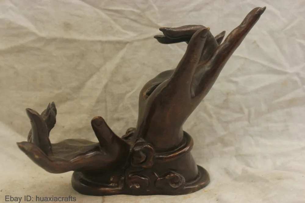 Chinese Folk Culture Handmade Old Bronze Brass Statue Buddha Hand Sculpture wedding copper Decoration real Brass
Chinese Folk Culture Handmade Old Bronze Brass Statue Buddha Hand Sculpture wedding copper Decoration real Brass