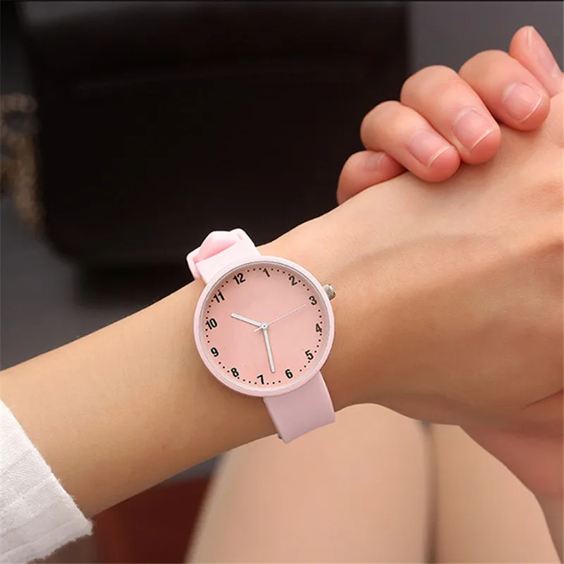 Women's Watch Simple Fashion Luxury Teenage Girl Wristwatch lovely Comfortable Children's Watch Relogio Masculino Female Clock
Women's Watch Simple Fashion Luxury Teenage Girl Wristwatch lovely Comfortable Children's Watch Relogio Masculino Female Clock