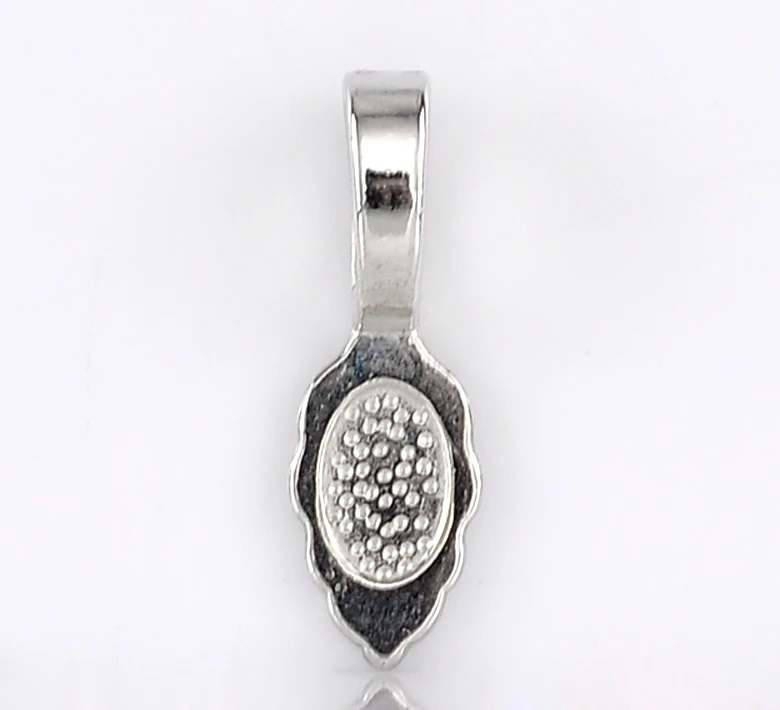 DoreenBeads Zinc metal alloy Bails Beads Leaf Silver Tone Dot Pattern 26mm(1") x 8mm( 3/8"), 8 PCs
DoreenBeads Zinc metal alloy Bails Beads Leaf Silver Tone Dot Pattern 26mm(1") x 8mm( 3/8"), 8 PCs