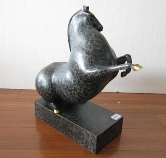 JP S1151 China Royal Copper Bronze Abstract Sculpture Art Decoration Zodiac Horse Statue B0403
JP S1151 China Royal Copper Bronze Abstract Sculpture Art Decoration Zodiac Horse Statue B0403