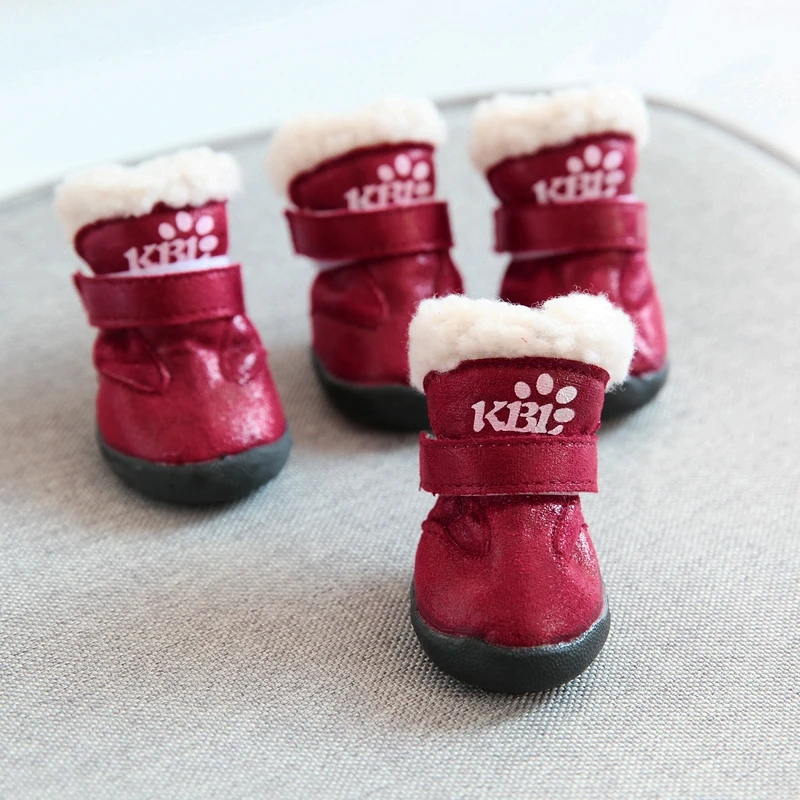 4pcs/set Snow dog clothing & shoes Winter Cotton Shoes For Dog Yorkshir Anti Slip Warm Puppy Lot Little Small Animal Accessories
4pcs/set Snow dog clothing & shoes Winter Cotton Shoes For Dog Yorkshir Anti Slip Warm Puppy Lot Little Small Animal Accessories