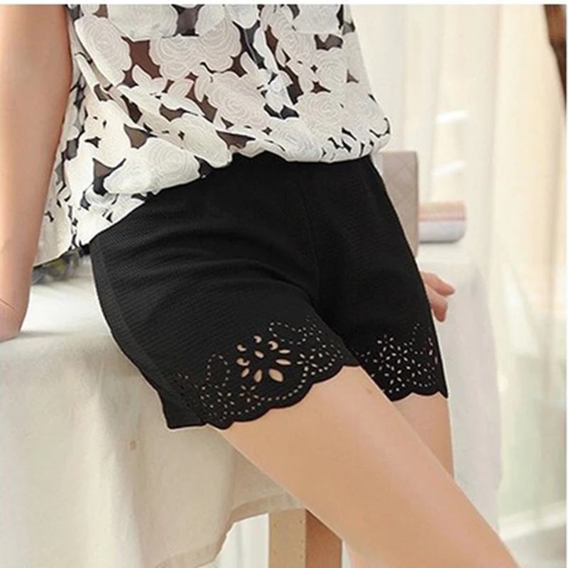 Woman Summer Ice silk Safety Short Pants Breathable Shorts For Under Skirts Pant Seamless Lace Elastic Intimate Pant
Woman Summer Ice silk Safety Short Pants Breathable Shorts For Under Skirts Pant Seamless Lace Elastic Intimate Pant