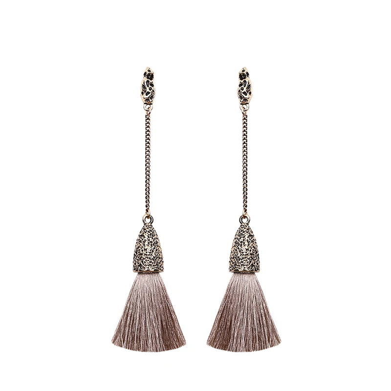 Bohemian Jewelry Alloy Birthday Gift Europe and The United States Fringed Long Earrings Fashion Retro Ethnic Wind Earrings
Bohemian Jewelry Alloy Birthday Gift Europe and The United States Fringed Long Earrings Fashion Retro Ethnic Wind Earrings