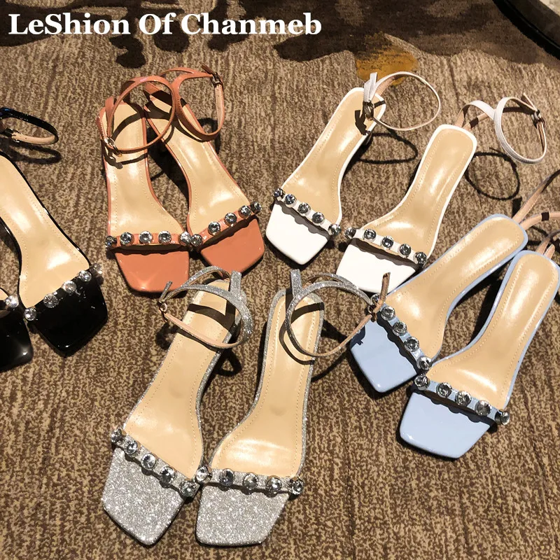 2019 New Patent Leather Diamond Sandals Woman Size 42 Open Toe Ankle Strap Summer Sandals Black Pink Blue Silver Crystal Shoes
2019 New Patent Leather Diamond Sandals Woman Size 42 Open Toe Ankle Strap Summer Sandals Black Pink Blue Silver Crystal Shoes