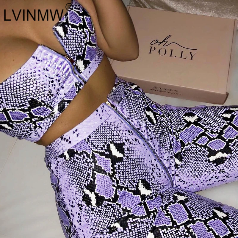 LVINMW Sexy Purple Snakeskin 2 Pieces Set Spaghetti straps Zipper Backless Sleeveless Crop top Female High Waist Flare Pants Set
LVINMW Sexy Purple Snakeskin 2 Pieces Set Spaghetti straps Zipper Backless Sleeveless Crop top Female High Waist Flare Pants Set