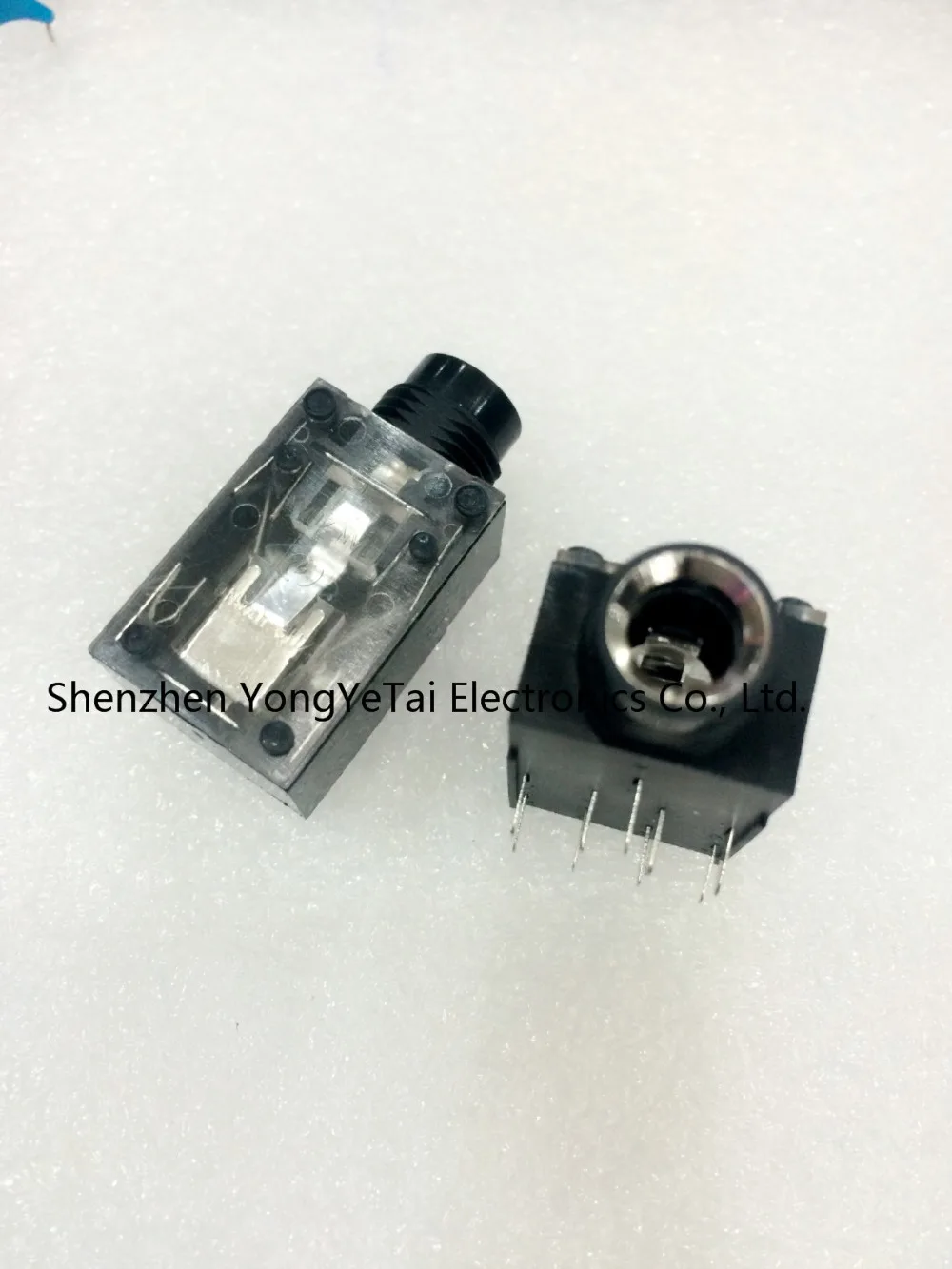 9-pin socket 6.35 level microphone stand microphone jack socket 6.35 transparent flat 9 9 foot microphone stand free shipping
9-pin socket 6.35 level microphone stand microphone jack socket 6.35 transparent flat 9 9 foot microphone stand free shipping