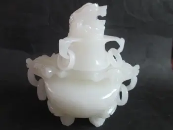 100% of Afghanistan white jade yulong incense burner, the mythical wild animal
100% of Afghanistan white jade yulong incense burner, the mythical wild animal