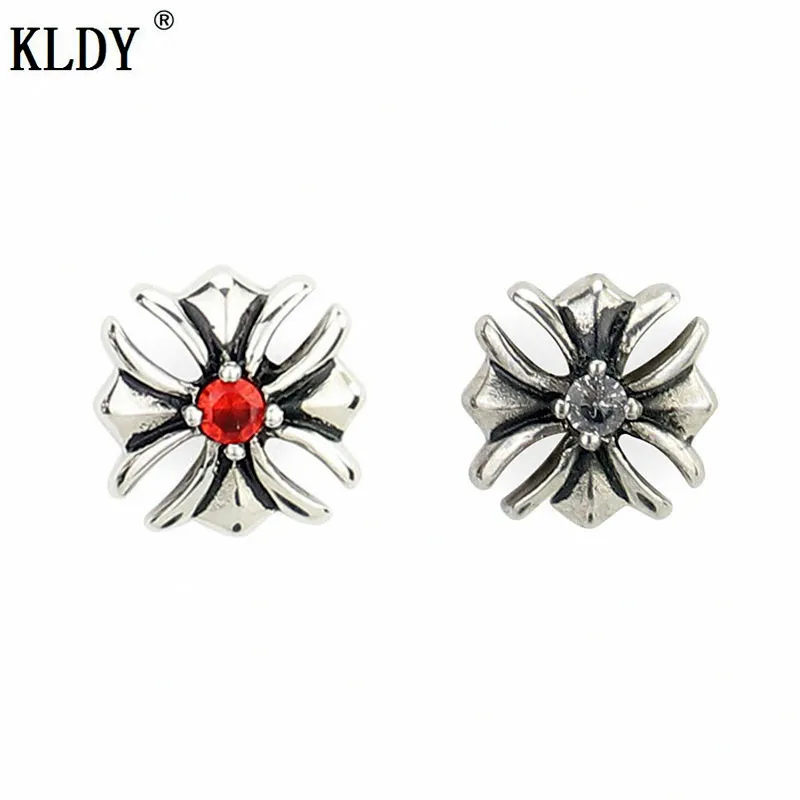 KLDY Cross Earrings for men vintage crystal Stud Earrings Punk Personality Men Women Jewelry Party Rock ear Jewelry Dropshipping
KLDY Cross Earrings for men vintage crystal Stud Earrings Punk Personality Men Women Jewelry Party Rock ear Jewelry Dropshipping