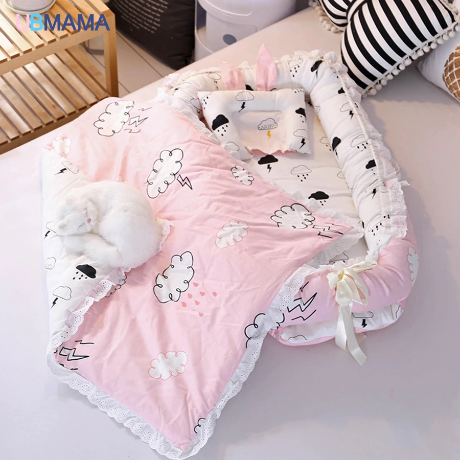 Travel Simple lovely Foldable Pillow Portable stripde Solid baby sleeper cotton Newborn Lace crib and pillow and quilt crib
Travel Simple lovely Foldable Pillow Portable stripde Solid baby sleeper cotton Newborn Lace crib and pillow and quilt crib