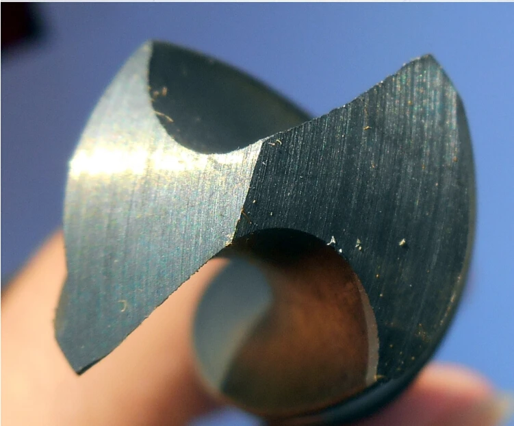 Free shipping of 1pc HSS 6542 made CNC full grinded HSS taper shank twist Drill Bit 9.0*162mm for steel&metal workpiece working
Free shipping of 1pc HSS 6542 made CNC full grinded HSS taper shank twist Drill Bit 9.0*162mm for steel&metal workpiece working
