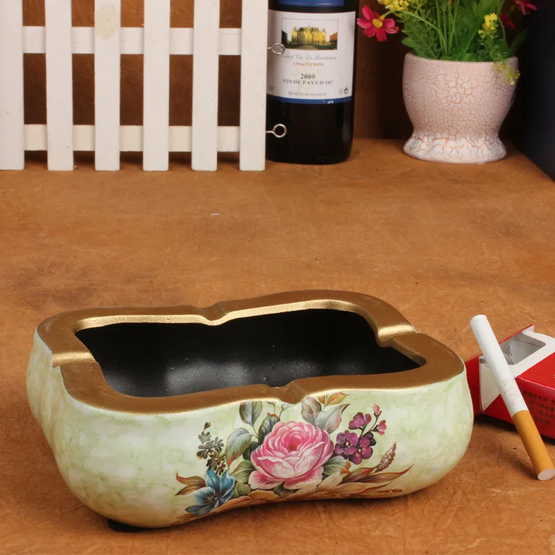 Home decor living room European-style ceramic ashtray ashtray ornaments crafts business gifts wholesale -152C
Home decor living room European-style ceramic ashtray ashtray ornaments crafts business gifts wholesale -152C