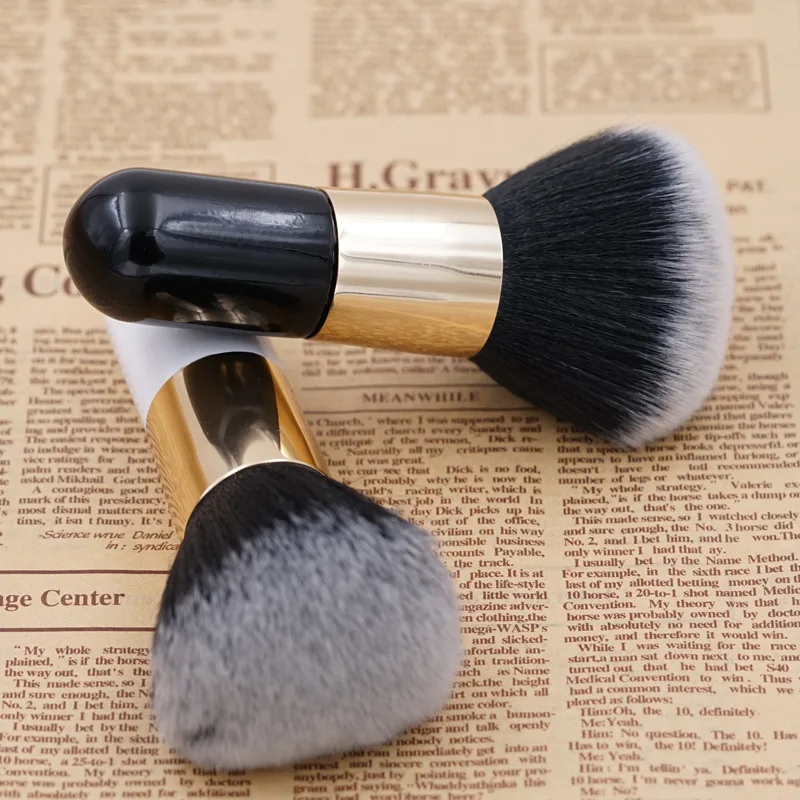 Portable Large Makeup Brush Short Wood Handle Face Powder Foundation Blush Blending Cosmestic Brush Soft Hair Pro Makeup Tool
Portable Large Makeup Brush Short Wood Handle Face Powder Foundation Blush Blending Cosmestic Brush Soft Hair Pro Makeup Tool