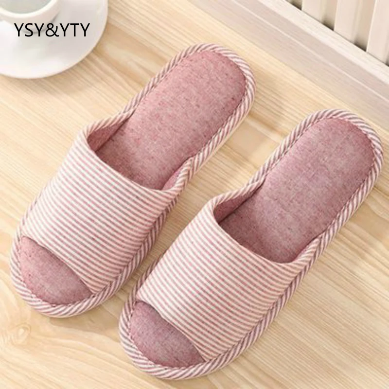 2019 new Spring and autumn new home wood floor cotton slippers couple home soft bottom indoor slippers home thick bottom
2019 new Spring and autumn new home wood floor cotton slippers couple home soft bottom indoor slippers home thick bottom