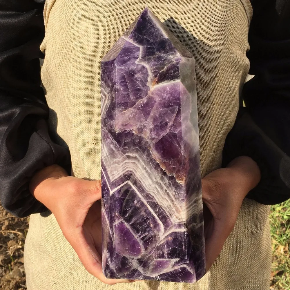 2.5kg Big size Natural Dream Amethyst Quartz Obelisk Large Crystal Wand Point Healing Fengshui for home decoration
2.5kg Big size Natural Dream Amethyst Quartz Obelisk Large Crystal Wand Point Healing Fengshui for home decoration