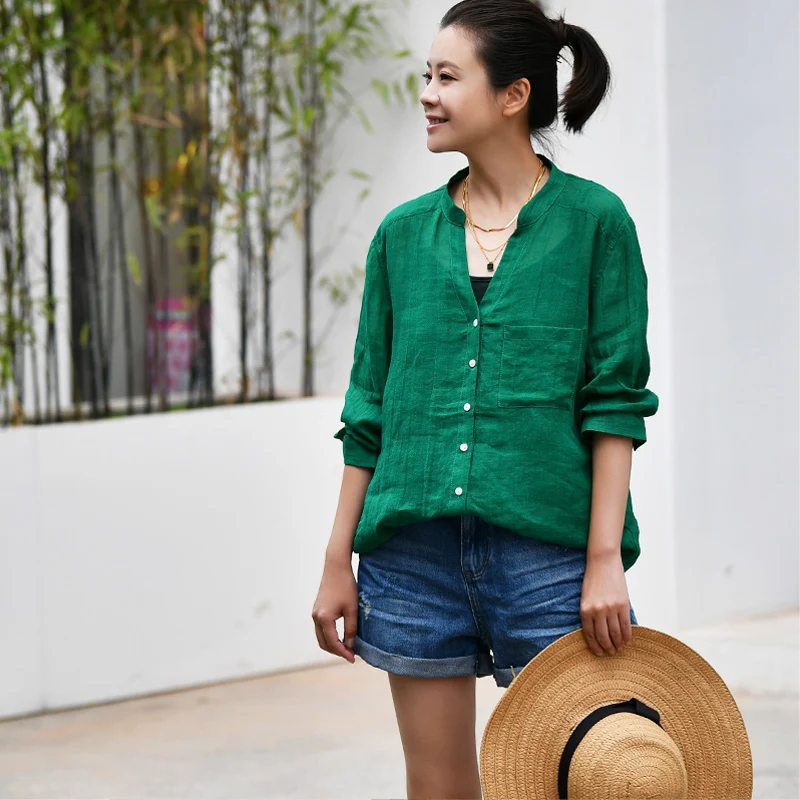 C1190 art code V, single breasted, big pocket, loose thin linen shirt, female 2018 autumn new.
C1190 art code V, single breasted, big pocket, loose thin linen shirt, female 2018 autumn new.