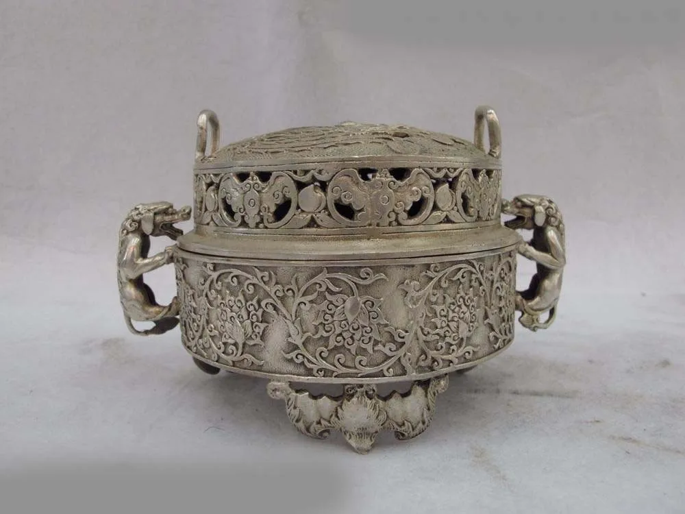 4 Chinese White Copper Silver Evil Fu Foo Dog Lion beast Censer incense burner SD 506
4 Chinese White Copper Silver Evil Fu Foo Dog Lion beast Censer incense burner SD 506