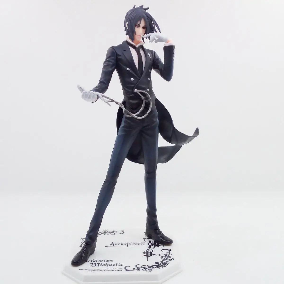 Anime giapponesi Black Butler Sebastian 16 Figure One Piece Action Figure Figure del Giocattolo & Infanzia Figure Modello
Anime giapponesi Black Butler Sebastian 16 Figure One Piece Action Figure Figure del Giocattolo & Infanzia Figure Modello