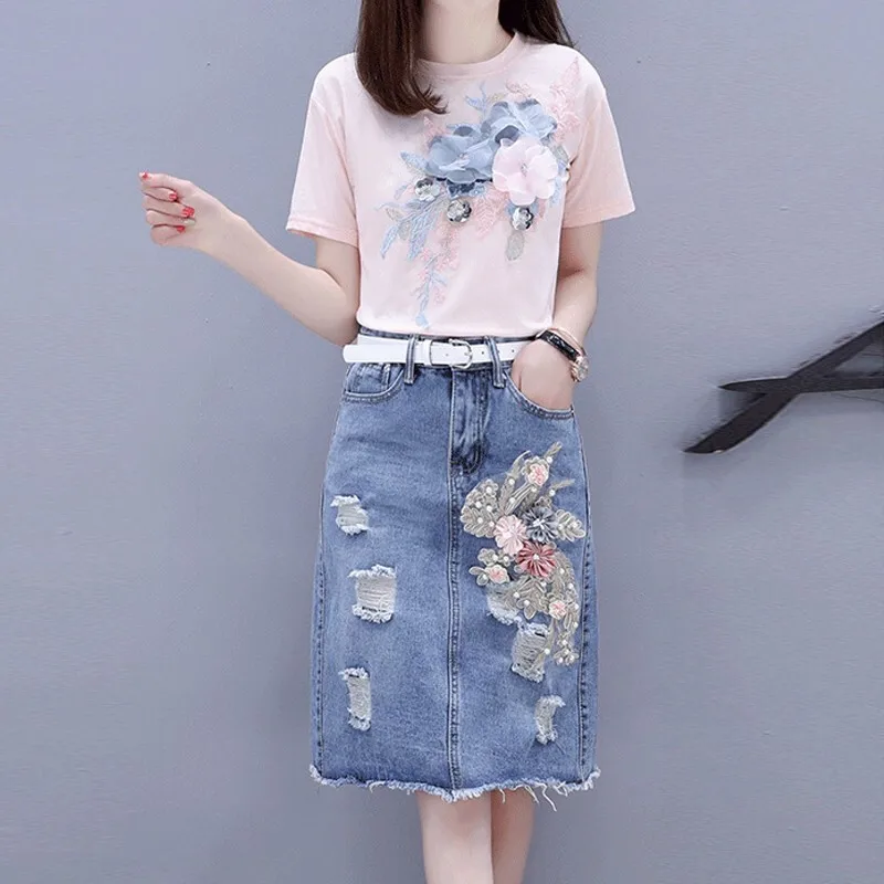 Limiguyue denim skirt suit summer 2 piece set women appliques sequins floral T shirt jeans hole skirt suit casual set suit T757
Limiguyue denim skirt suit summer 2 piece set women appliques sequins floral T shirt jeans hole skirt suit casual set suit T757