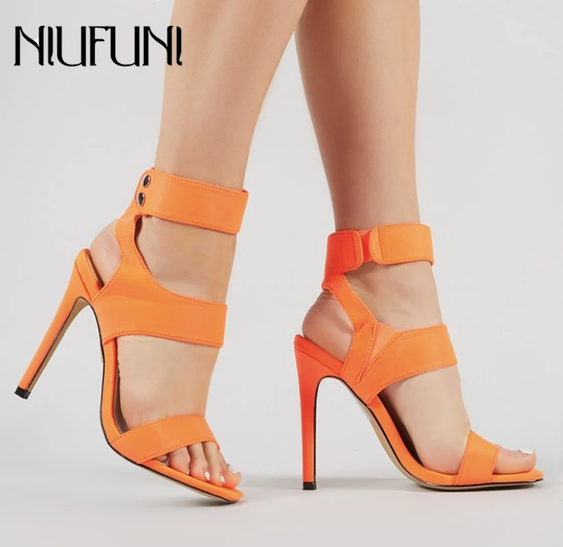 NIUFUNI 2019 New Women Sandals Fashion Ankle Strap High Heeled Gladiator Sandals Ladies Sexy Party Shoes Woman Pumps
NIUFUNI 2019 New Women Sandals Fashion Ankle Strap High Heeled Gladiator Sandals Ladies Sexy Party Shoes Woman Pumps