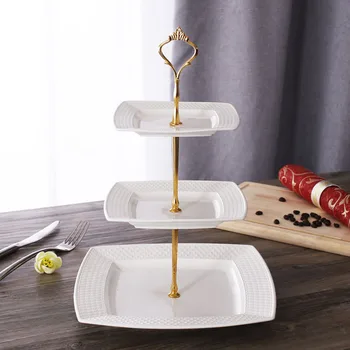 Modern Style Elegant Engraving Bone China Dessert & Fruit Plates Stand (3 Layers) for Wedding Party / Buffet
Modern Style Elegant Engraving Bone China Dessert & Fruit Plates Stand (3 Layers) for Wedding Party / Buffet