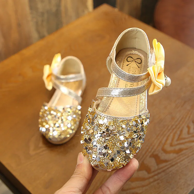 Menoea Hot Sale Children's Shoes High Quality Kids Footwear PU Sandals Bow Sequined Girls Elegant Single Shoes Party Flat Shoes
Menoea Hot Sale Children's Shoes High Quality Kids Footwear PU Sandals Bow Sequined Girls Elegant Single Shoes Party Flat Shoes