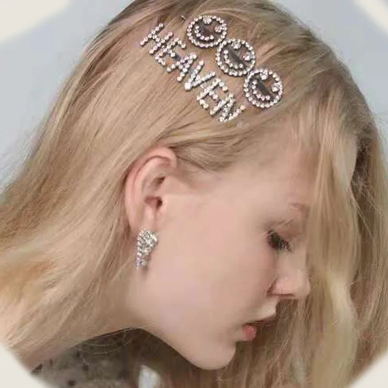 Korea Dongdaemun Jewelry Simple Rhinestone Word clip side clip smiley face hairpin hairpin 1055
Korea Dongdaemun Jewelry Simple Rhinestone Word clip side clip smiley face hairpin hairpin 1055