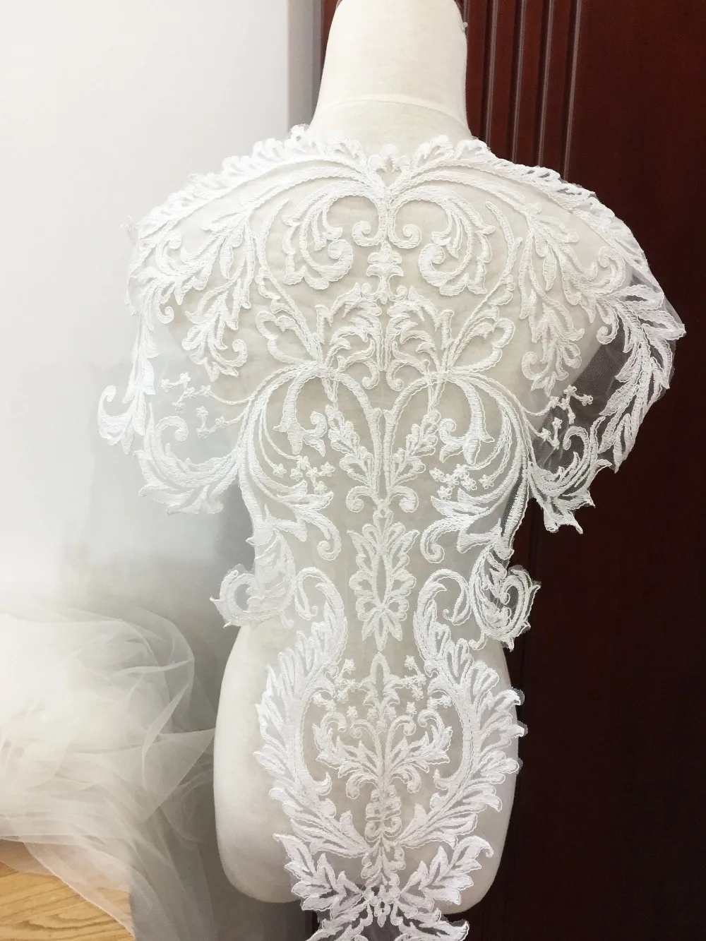 2 pcs large cotton embroidery lace applique piece in ivory for wedding bodice, bridal wedding gown accessories lace applique
2 pcs large cotton embroidery lace applique piece in ivory for wedding bodice, bridal wedding gown accessories lace applique
