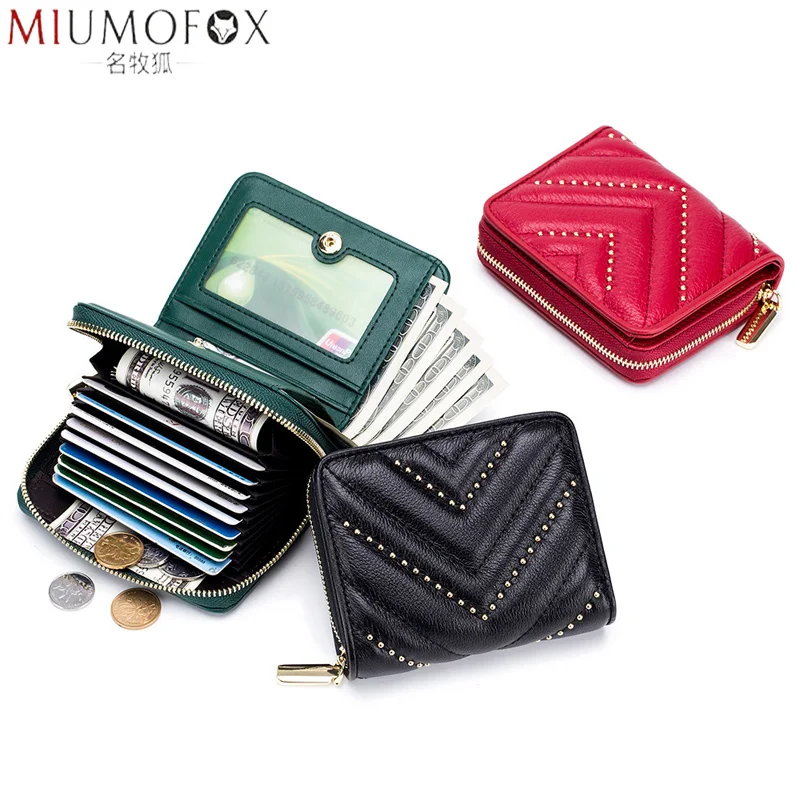 Fashion Rivet Designer Wallet Women Genuine Leather Short Wallet Women's Purse with Zipper Coin Pocket Card Holder Purse Cartera
Fashion Rivet Designer Wallet Women Genuine Leather Short Wallet Women's Purse with Zipper Coin Pocket Card Holder Purse Cartera