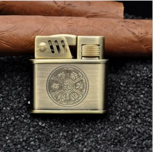 Zorro brass kerosene windbreak lighter creative revolving wheel bronze Tang grass
Zorro brass kerosene windbreak lighter creative revolving wheel bronze Tang grass