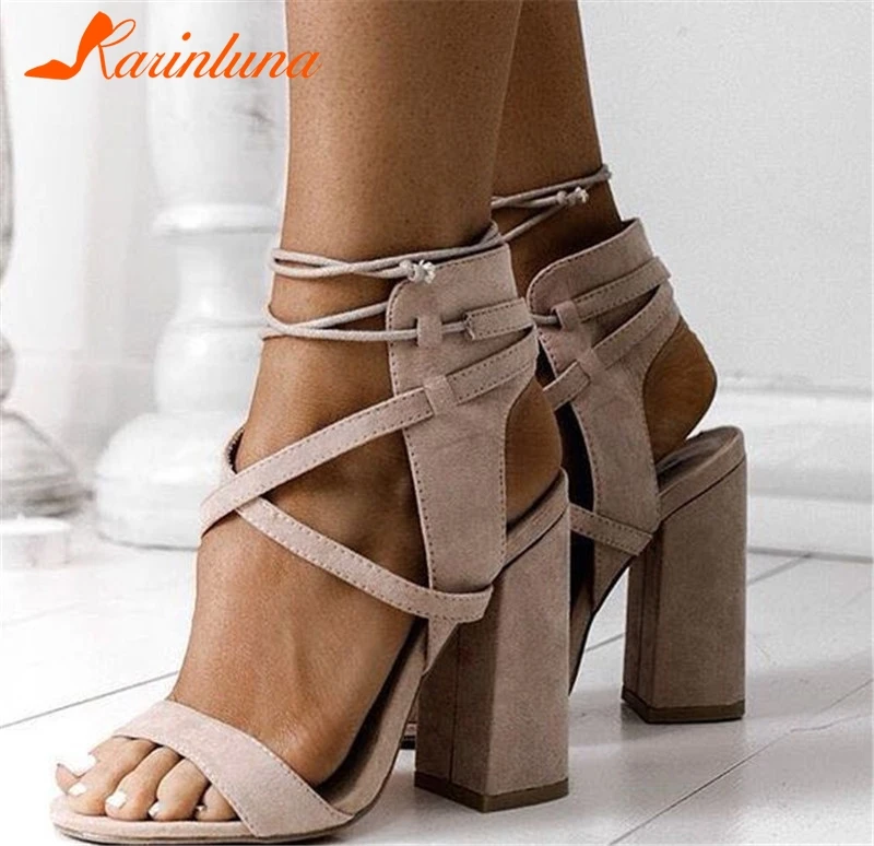KARINLUNA New Fashion Big Size 33-43 Lace Up Square High Heels Shoes Woman Casual Ol Party Sexy Summer Sandals Woman 2019
KARINLUNA New Fashion Big Size 33-43 Lace Up Square High Heels Shoes Woman Casual Ol Party Sexy Summer Sandals Woman 2019