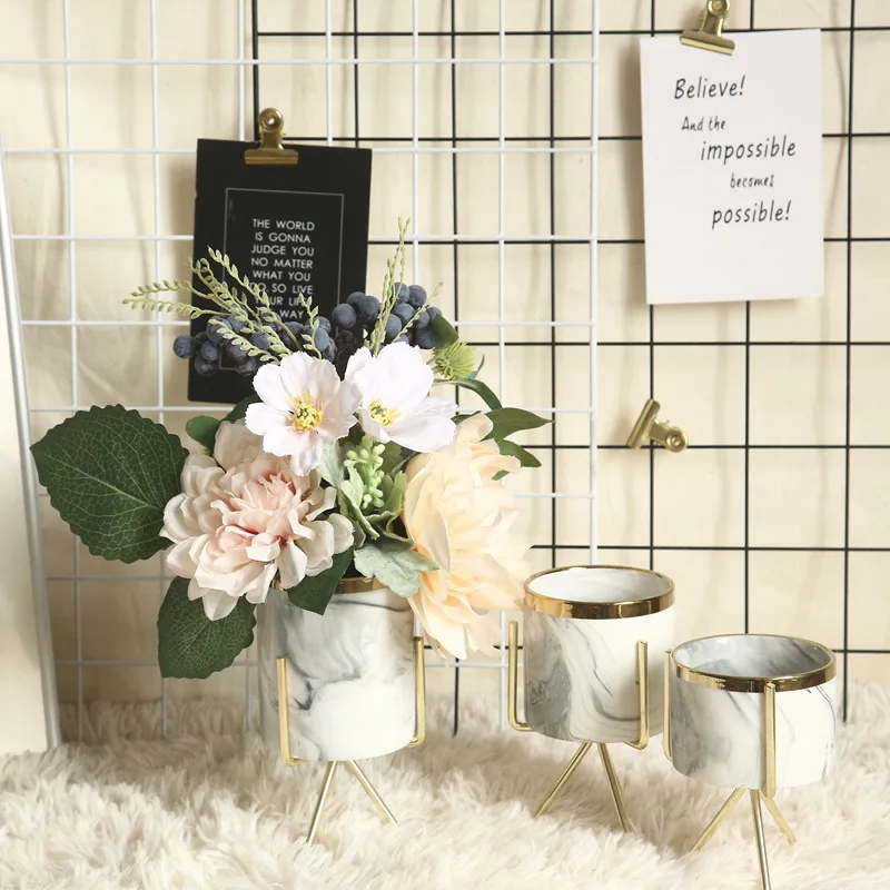 Berry Dahlia Flower Bundle Simulated Flowers Home Decoration Wedding Hand-held Flower Path Induced Wall Fake Flowers
Berry Dahlia Flower Bundle Simulated Flowers Home Decoration Wedding Hand-held Flower Path Induced Wall Fake Flowers