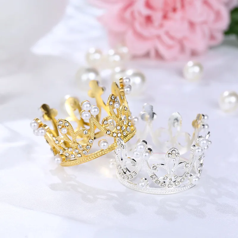Mini Crown Cake Topper Metal Pearl Happy Birthday Cake Toppers Wedding&Engagement Cake Decora Sweet Party Decorations
Mini Crown Cake Topper Metal Pearl Happy Birthday Cake Toppers Wedding&Engagement Cake Decora Sweet Party Decorations