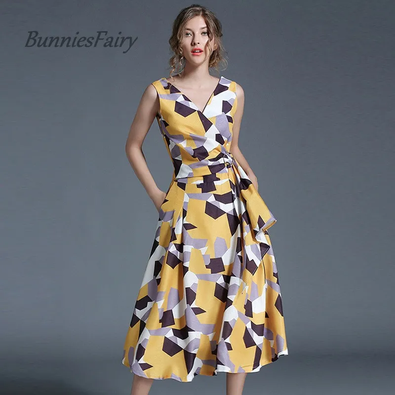 BunniesFairy 2018 Summer Original Design Colorful Geometric Print Bowknot Lace Up Slmming V Neck Tank Dress Vestido de Fiesta
BunniesFairy 2018 Summer Original Design Colorful Geometric Print Bowknot Lace Up Slmming V Neck Tank Dress Vestido de Fiesta