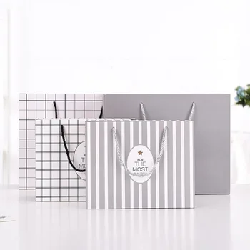 New European Big Size Striped Lattice Wedding Favors Gift Bag Birthday/Baby Shower Gift Bag Candy Bag Wedding Decor Craft DIY
New European Big Size Striped Lattice Wedding Favors Gift Bag Birthday/Baby Shower Gift Bag Candy Bag Wedding Decor Craft DIY