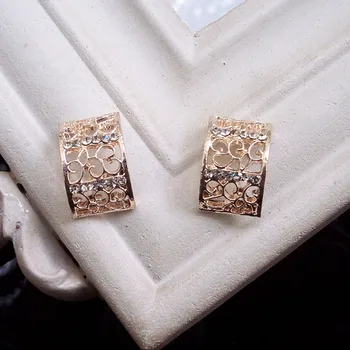 (S0551) 10pcs/lot, 18mmx11mm metal rhinestone embellishment,arch shape, light gold plating, crystals
(S0551) 10pcs/lot, 18mmx11mm metal rhinestone embellishment,arch shape, light gold plating, crystals