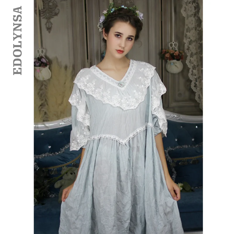 Princess Style Sleepwear Vintage Nightgown Long Cotton Nightwear Women Lace Lantern Pactchwork Night Wear Victorian Dress T300
Princess Style Sleepwear Vintage Nightgown Long Cotton Nightwear Women Lace Lantern Pactchwork Night Wear Victorian Dress T300
