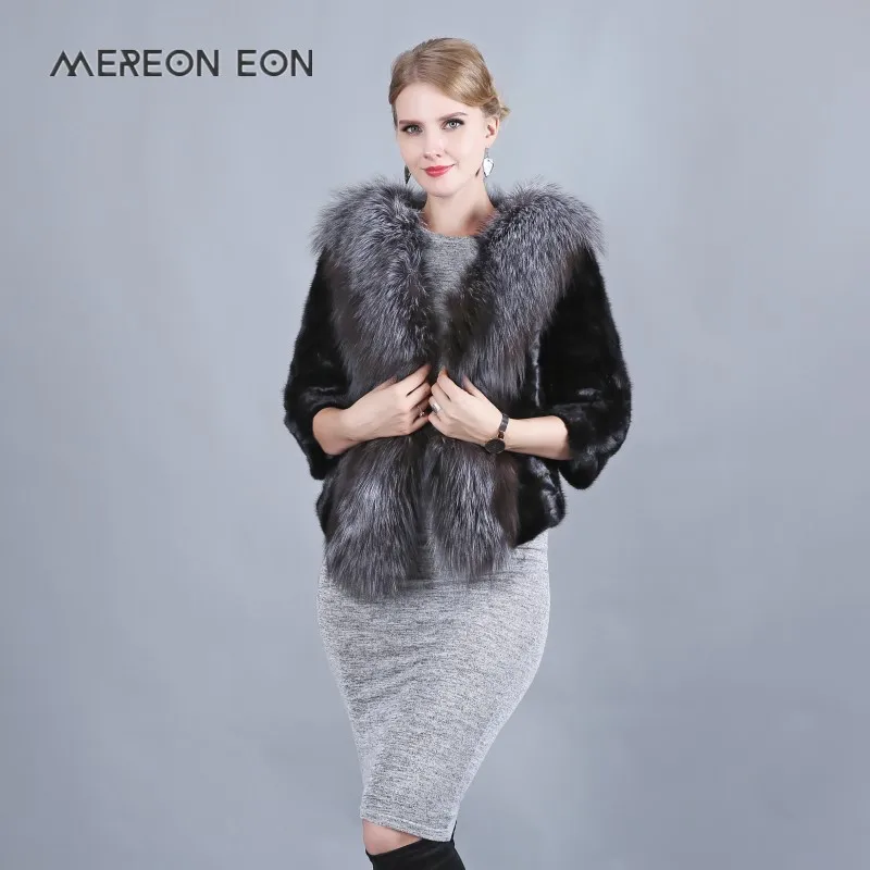 2019 luxury style real natural mink fur with fox fur collar women's middle coat winter warm long sleeve large V-neck fur coat
2019 luxury style real natural mink fur with fox fur collar women's middle coat winter warm long sleeve large V-neck fur coat