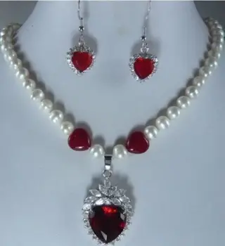 FREE shipping>>>>>Beautiful heart-shaped jade pearl necklace earring set
FREE shipping>>>>>Beautiful heart-shaped jade pearl necklace earring set