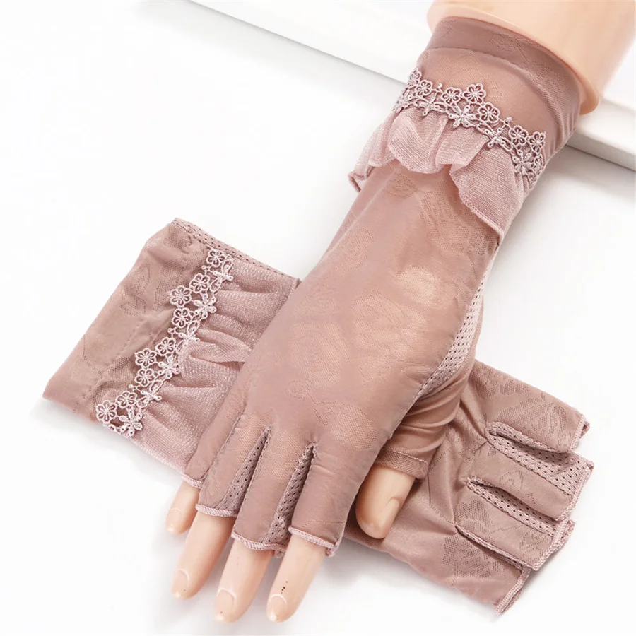 2019 Women Half Finger Gloves Thin Section Ice Silk Spring Stretch Lace Summer Sunscreen UV Protection Summer Skid 3-TBFS03
2019 Women Half Finger Gloves Thin Section Ice Silk Spring Stretch Lace Summer Sunscreen UV Protection Summer Skid 3-TBFS03