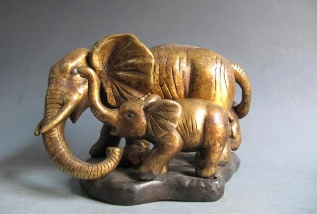 S0482 Chinese Old Bronze Carved lovely Thailand Two Mother and child Elephant statuary D0318
S0482 Chinese Old Bronze Carved lovely Thailand Two Mother and child Elephant statuary D0318