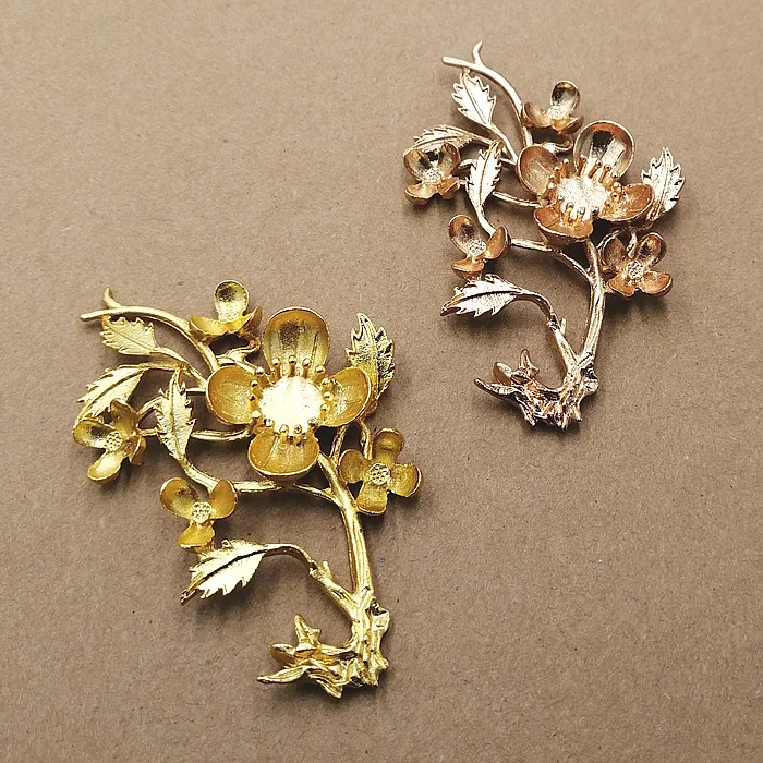 10 PCS 77*47mm Metal Alloy Branch DIY Jewelry Findings KC Gold Silver Gold Flowers Branch Connectors Charm For Jewelry Making
10 PCS 77*47mm Metal Alloy Branch DIY Jewelry Findings KC Gold Silver Gold Flowers Branch Connectors Charm For Jewelry Making