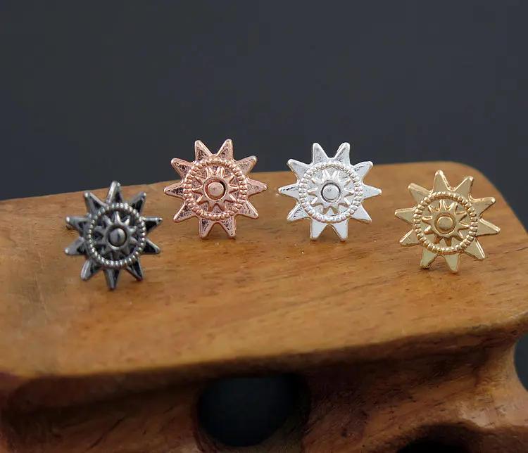 retro Anime Style sun face Stud Earrings Women Jewelry Party Show Gift Brincos runway Punk lady in stunning vintage
retro Anime Style sun face Stud Earrings Women Jewelry Party Show Gift Brincos runway Punk lady in stunning vintage