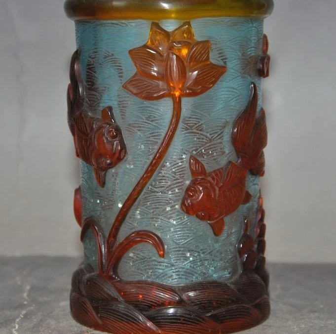 Marked Chinese Glass Colored glaze Goldfish Crab Granchio brush pot pencil vase
Marked Chinese Glass Colored glaze Goldfish Crab Granchio brush pot pencil vase