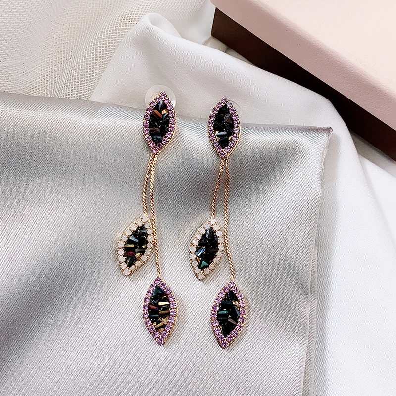 Classic Crystal Water Drop Women Dangle Earrings Black Blue Leaves Long Earrings Bohemian Drop Earrings Jewelry Earrings
Classic Crystal Water Drop Women Dangle Earrings Black Blue Leaves Long Earrings Bohemian Drop Earrings Jewelry Earrings