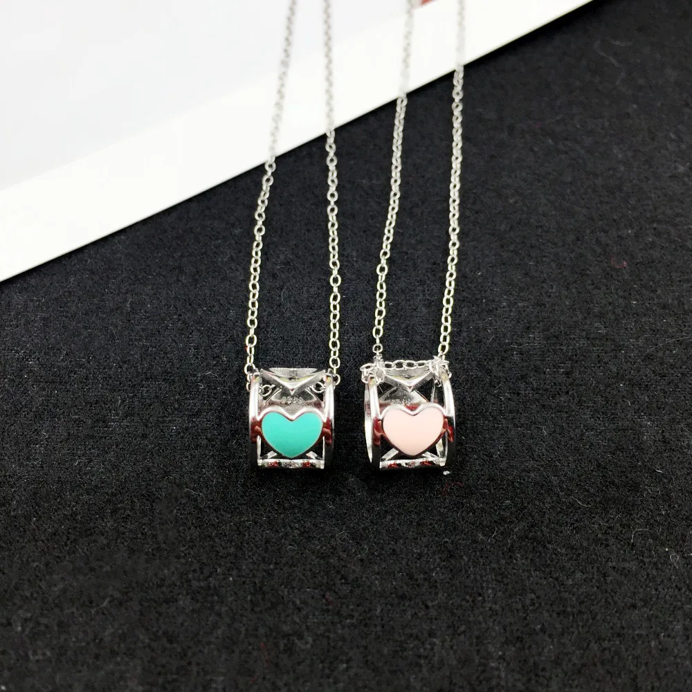 Genuine 925 Sterling Silver Love Heart Pendant Necklace for Women Romantic Round Pendants Girlfriend Gift Jewelry 
Genuine 925 Sterling Silver Love Heart Pendant Necklace for Women Romantic Round Pendants Girlfriend Gift Jewelry