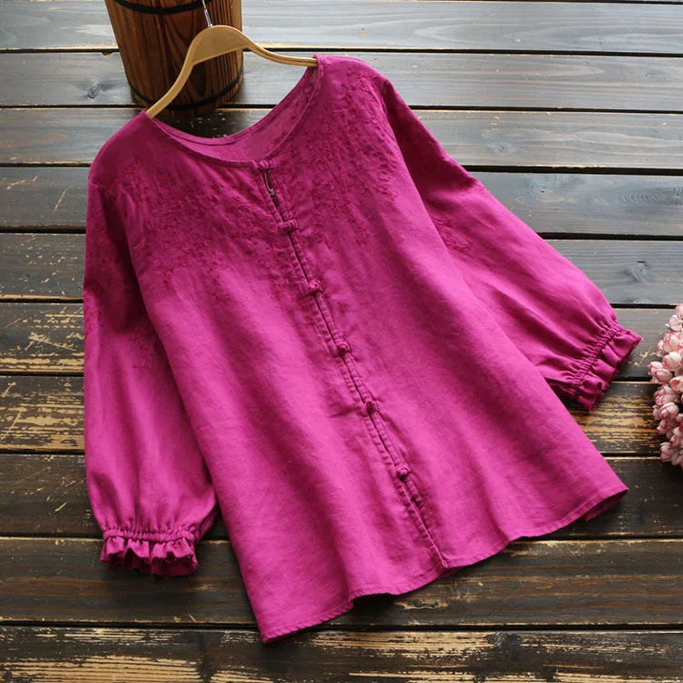 5578 spring women blouse linen embroidery O-Neck Japan style mori girl shirt Buckle solid Casual nine quarter sleeve tops women
5578 spring women blouse linen embroidery O-Neck Japan style mori girl shirt Buckle solid Casual nine quarter sleeve tops women