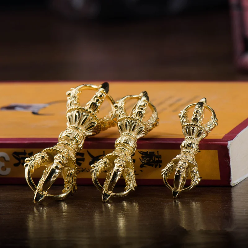Tibetan Buddhism Vajry Pestle Gold Plating Gilt Patriarchal Instruments Six-character Mantra Diamonds Pendants Accessories
Tibetan Buddhism Vajry Pestle Gold Plating Gilt Patriarchal Instruments Six-character Mantra Diamonds Pendants Accessories