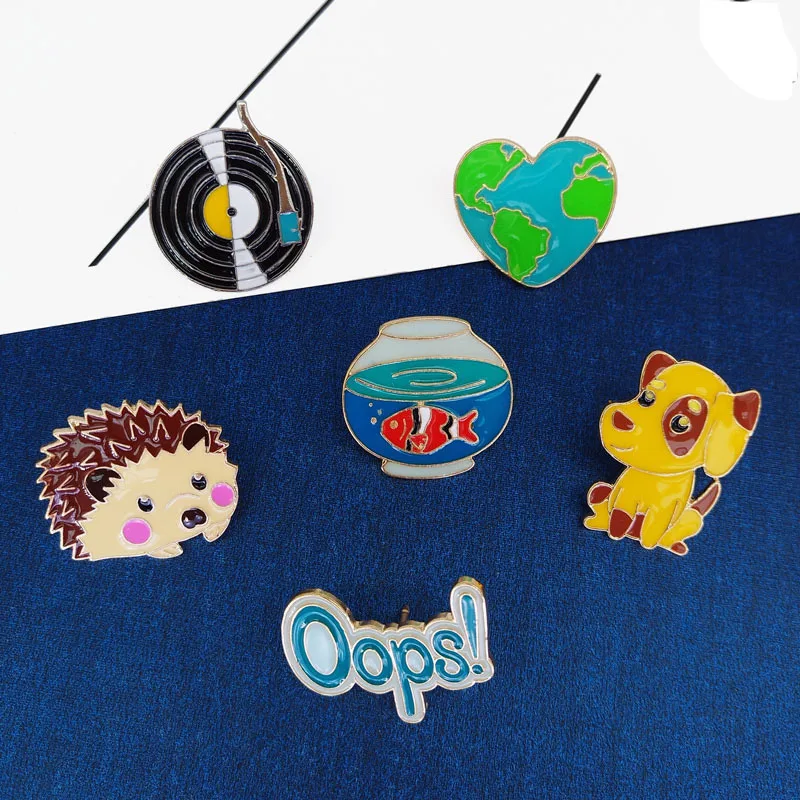 2019 World Map Phonograph Record Puppy Goldfish Tank Hedgehog Small Animal Drop Oil Brooch Badge Hard Enamel Brooches Lapel Pins
2019 World Map Phonograph Record Puppy Goldfish Tank Hedgehog Small Animal Drop Oil Brooch Badge Hard Enamel Brooches Lapel Pins