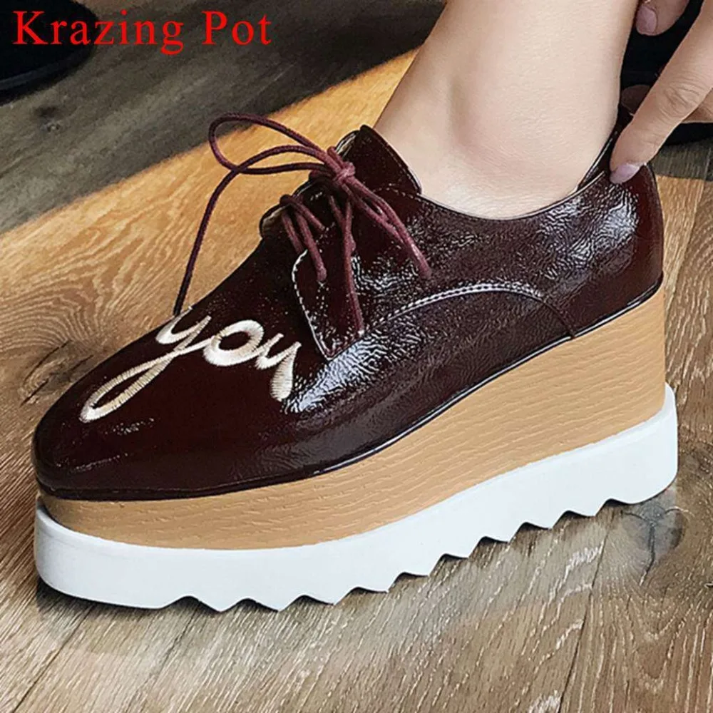 Krazing Pot Punk style vintage fashion embroidery wedges high heels lace up classic square toe cow leather platform pumps L19
Krazing Pot Punk style vintage fashion embroidery wedges high heels lace up classic square toe cow leather platform pumps L19