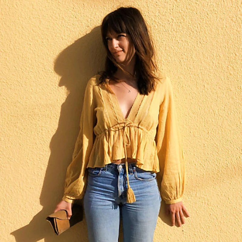 2019 Women famous brand Feminine sweet sexy lace hollow up Tops long sleeve blouse beach blouse red yellow
2019 Women famous brand Feminine sweet sexy lace hollow up Tops long sleeve blouse beach blouse red yellow
